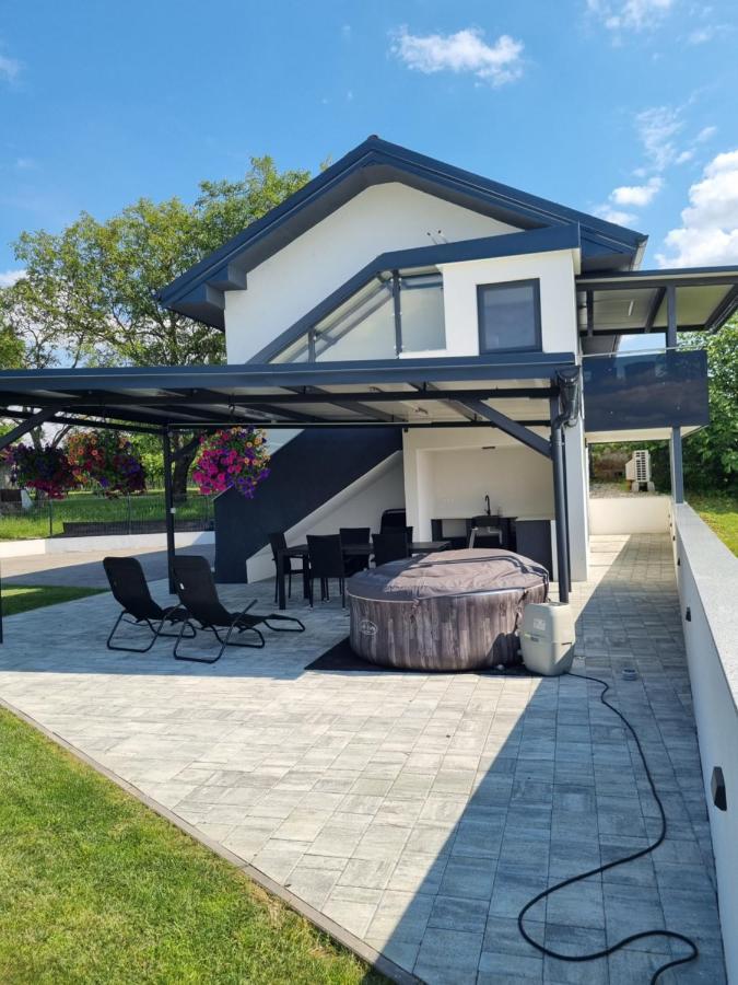 Kuca Za Odmor Kodba Villa Strigova Ngoại thất bức ảnh